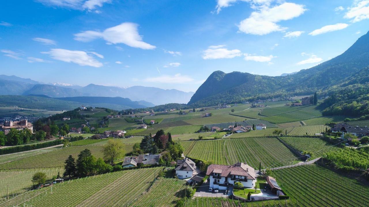 Strahlerhof Apartment Appiano Sulla Strada Del Vino Bagian luar foto