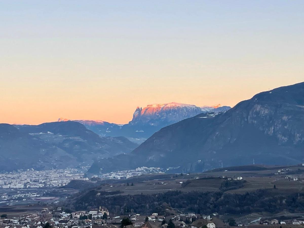 Strahlerhof Apartment Appiano Sulla Strada Del Vino Bagian luar foto