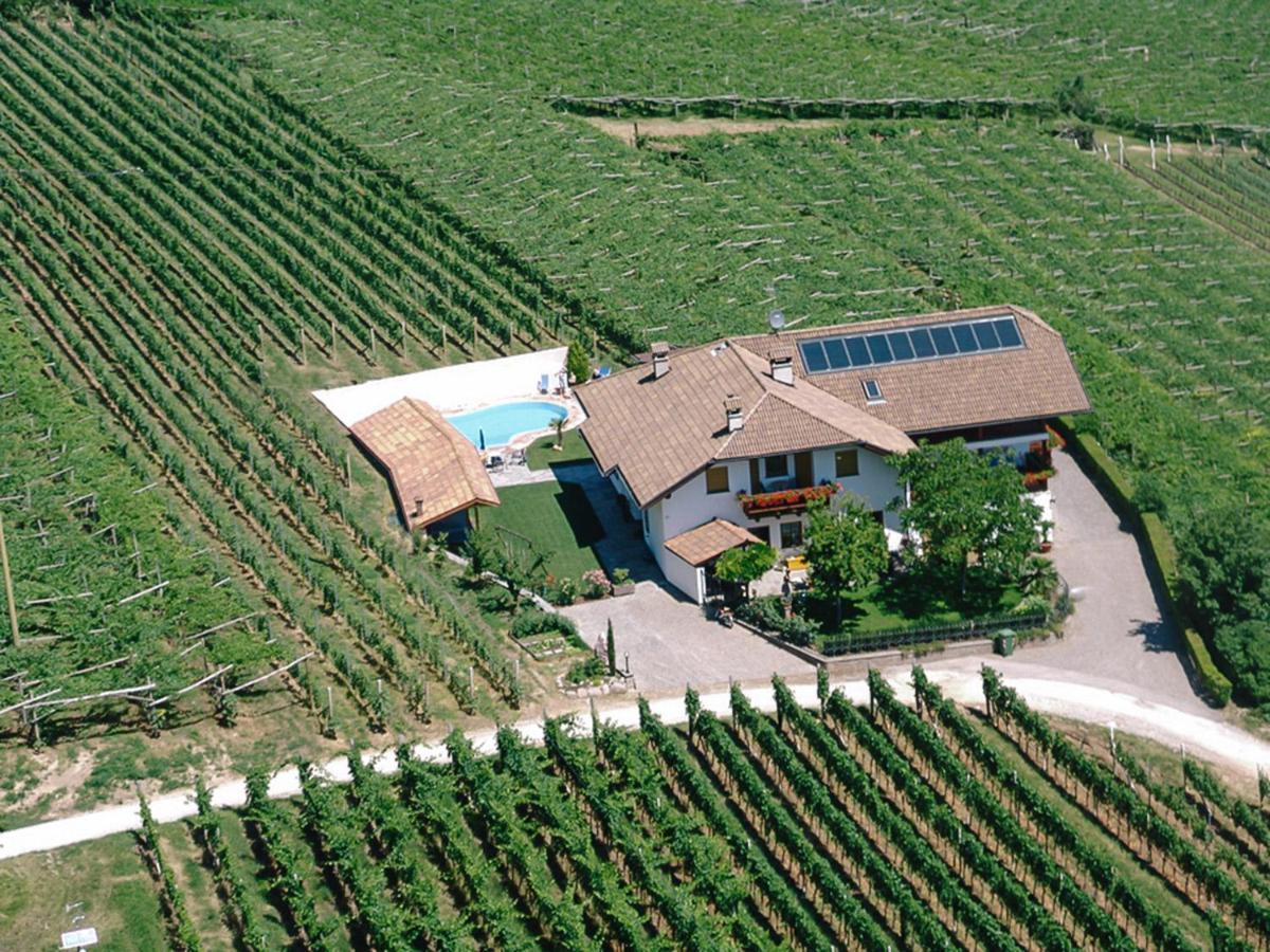 Strahlerhof Apartment Appiano Sulla Strada Del Vino Bagian luar foto