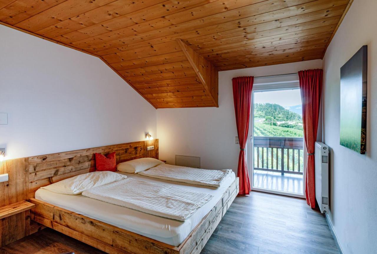 Strahlerhof Apartment Appiano Sulla Strada Del Vino Bagian luar foto