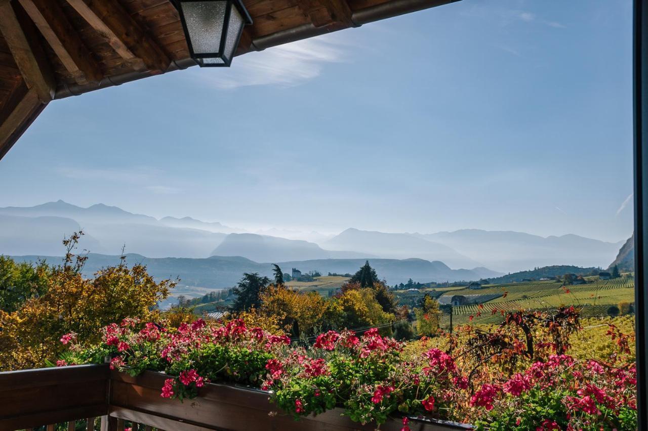 Strahlerhof Apartment Appiano Sulla Strada Del Vino Bagian luar foto