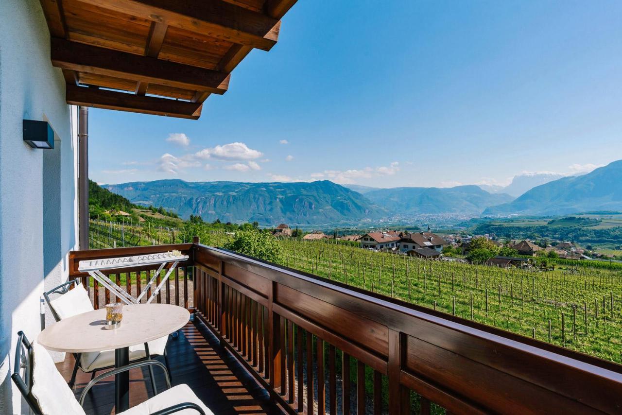 Strahlerhof Apartment Appiano Sulla Strada Del Vino Bagian luar foto