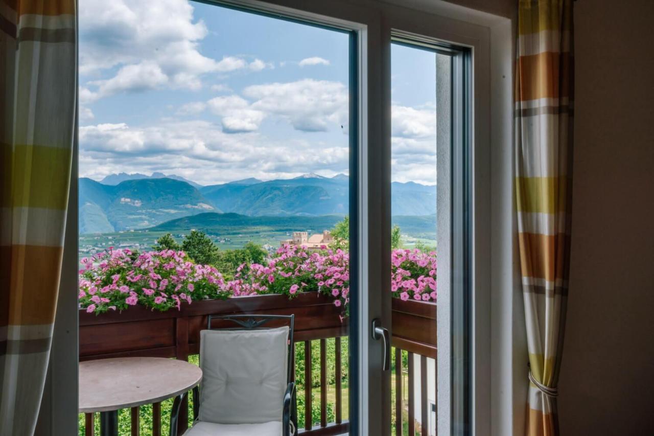 Strahlerhof Apartment Appiano Sulla Strada Del Vino Bagian luar foto